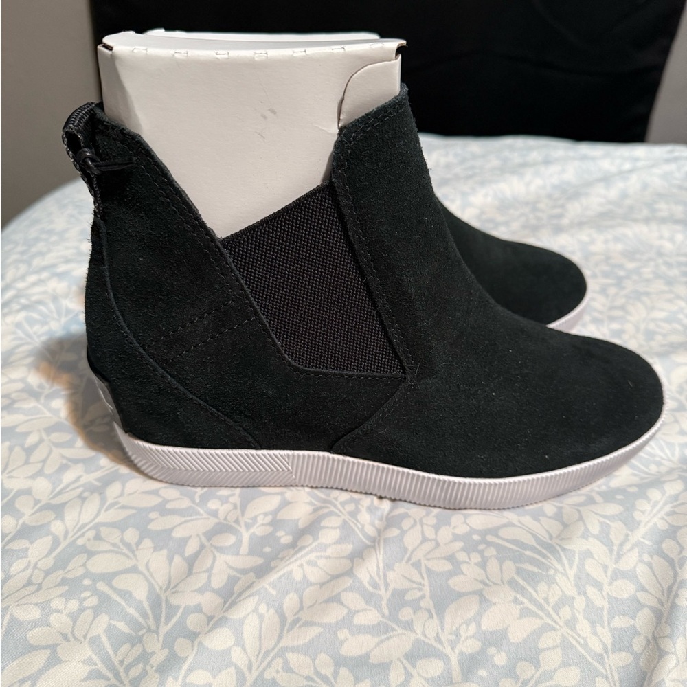 Sorel Black Suede Wedge Shoes